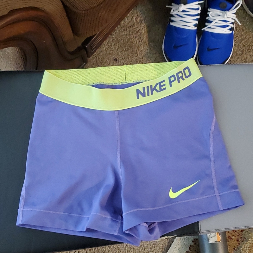 Nike pro short